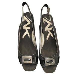 Ann Klein Dressy Sport 1” Wedge in Black with Sandal Heel Strap, Size 7.5